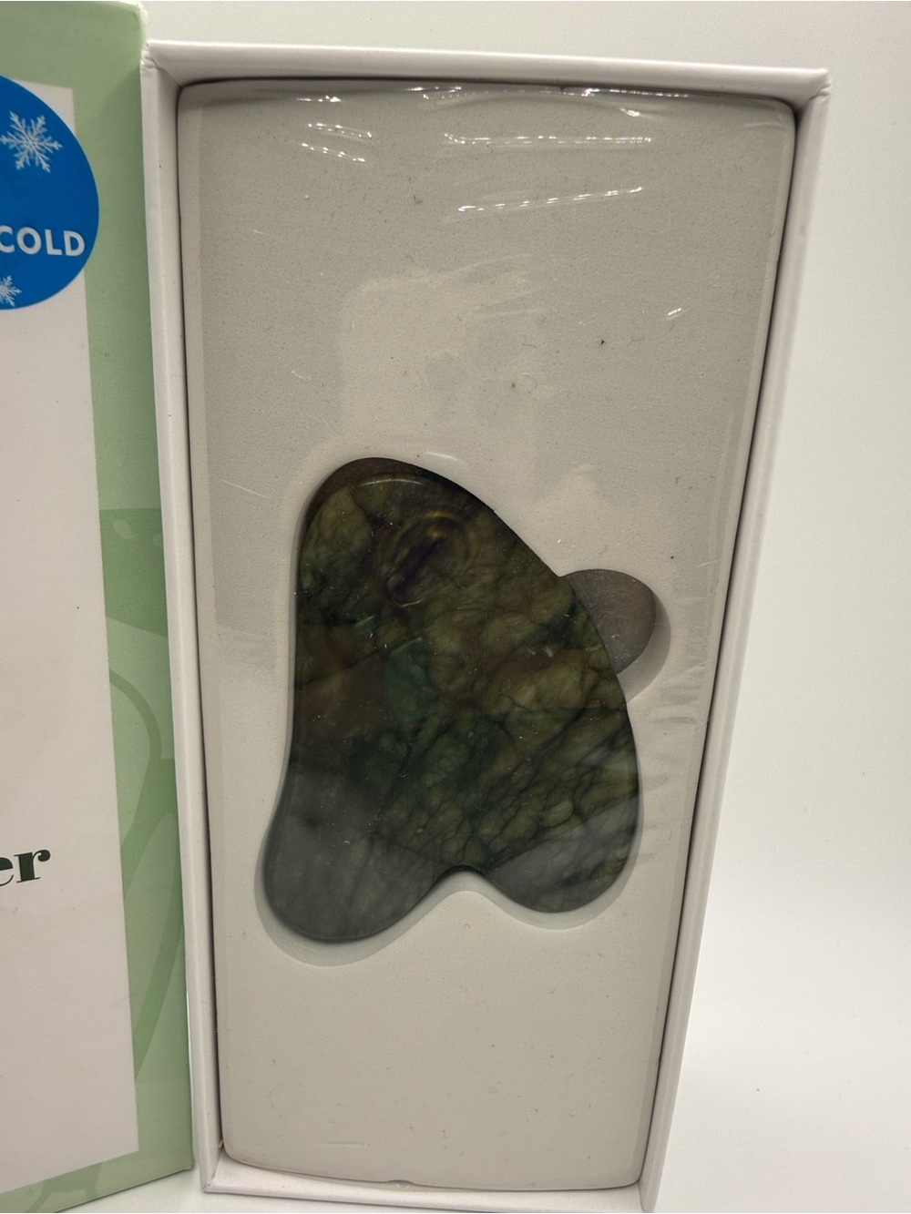 ROSELYNBOUTIQUE Natural Jade Stone Gua Sha Facial Tool - NIB - Picture 2 of 6